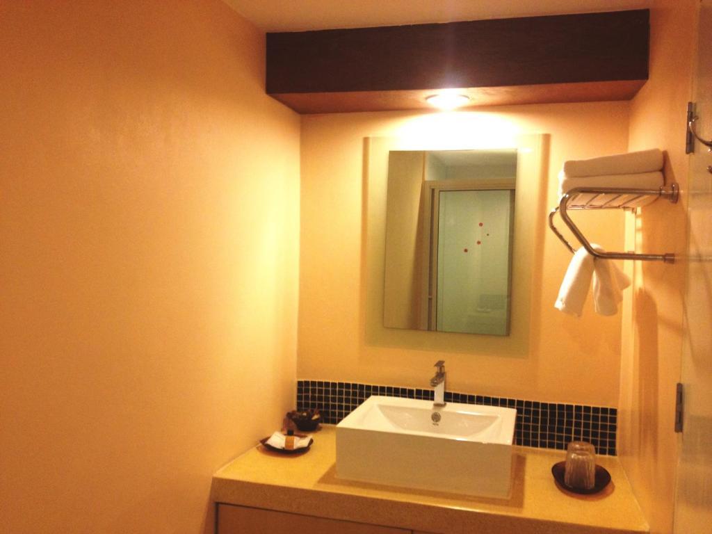 Bh Business Hotel Bangkok Oda fotoğraf